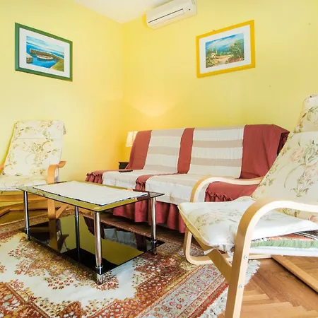 Familienwohnung In By Interhome * Malinska