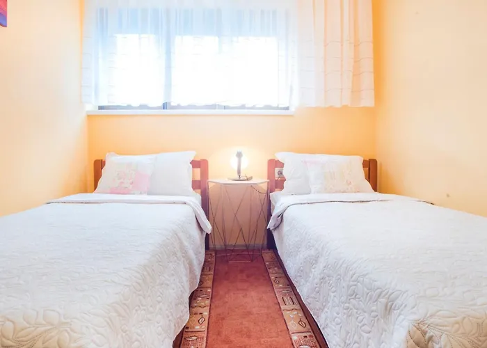 Apartman Familienwohnung In By Interhome
