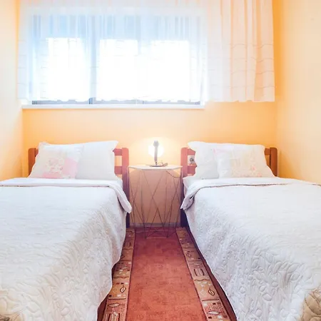 Appartement Familienwohnung In By Interhome